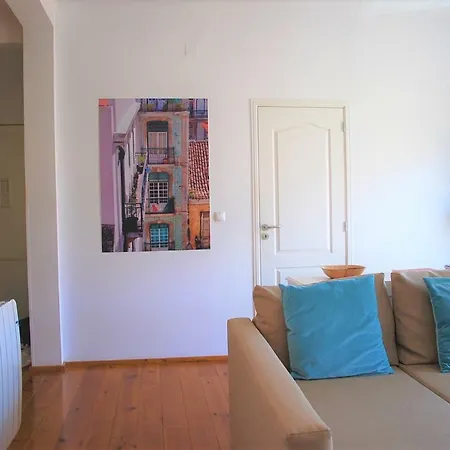 Sunny, And Comfy Ap. In Av. Da Liberdade * リスボン