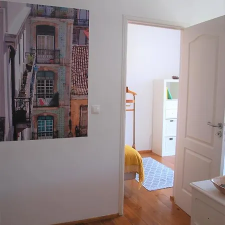 Sunny, And Comfy Ap. In Av. Da Liberdade Lisboa