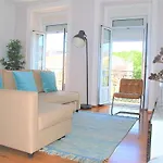 Sunny, And Comfy Ap. In Av. Da Liberdade شقة