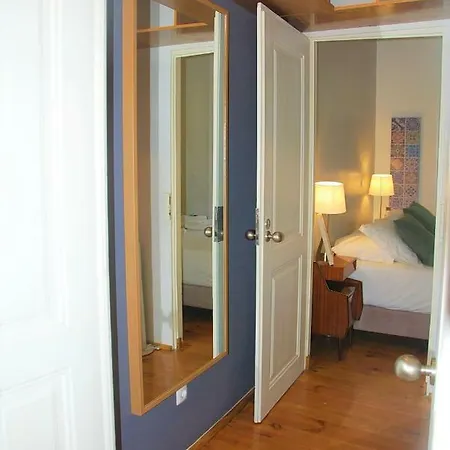 Sunny, And Comfy Ap. In Av. Da Liberdade * Lisboa